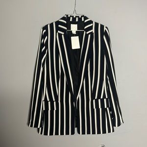 Pin striped trouser suit size 2/4